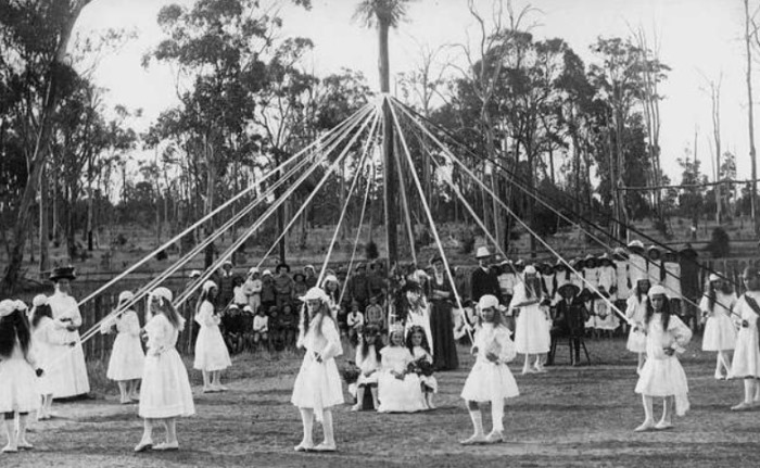 Maypole Dance origin