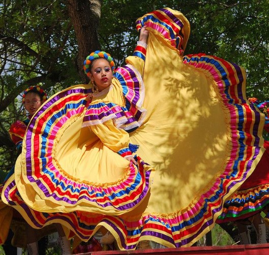 Mexican on sale dancers dresses