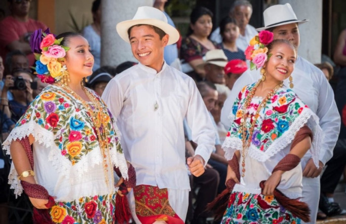 Mexican dance dress in Yucatan