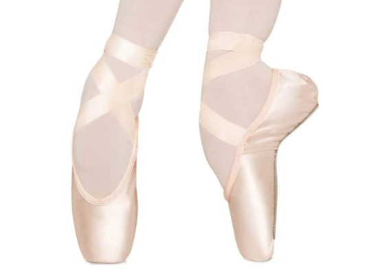 Bloch pointe shoes