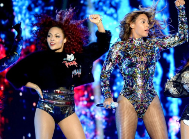 Ashley Everett - backup dancer for Beyonce