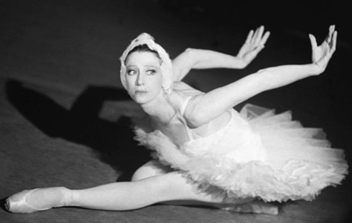 Maya Plisetskaya ballerina